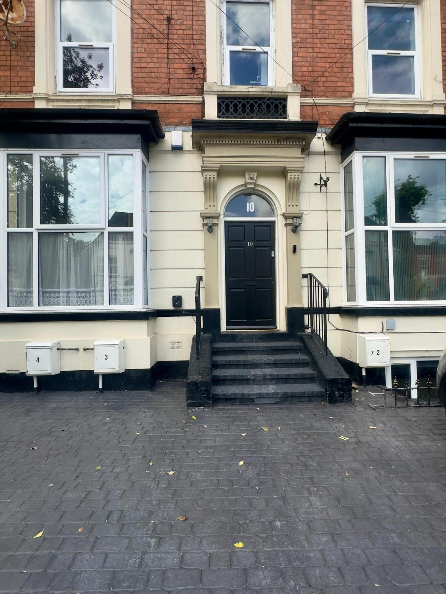 Cottage Style 2 Bedroom Apt In City, Near Utilita Arena & Free Parking Birmingham Dış mekan fotoğraf